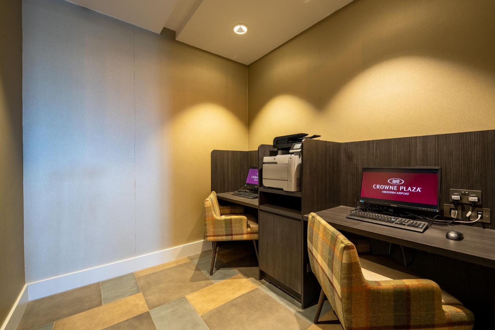 Crowne Plaza Aberdeen Airport By Ihg Dyce Exterior photo