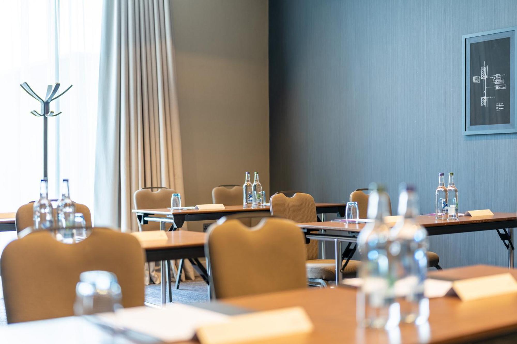Crowne Plaza Aberdeen Airport By Ihg Dyce Exterior photo
