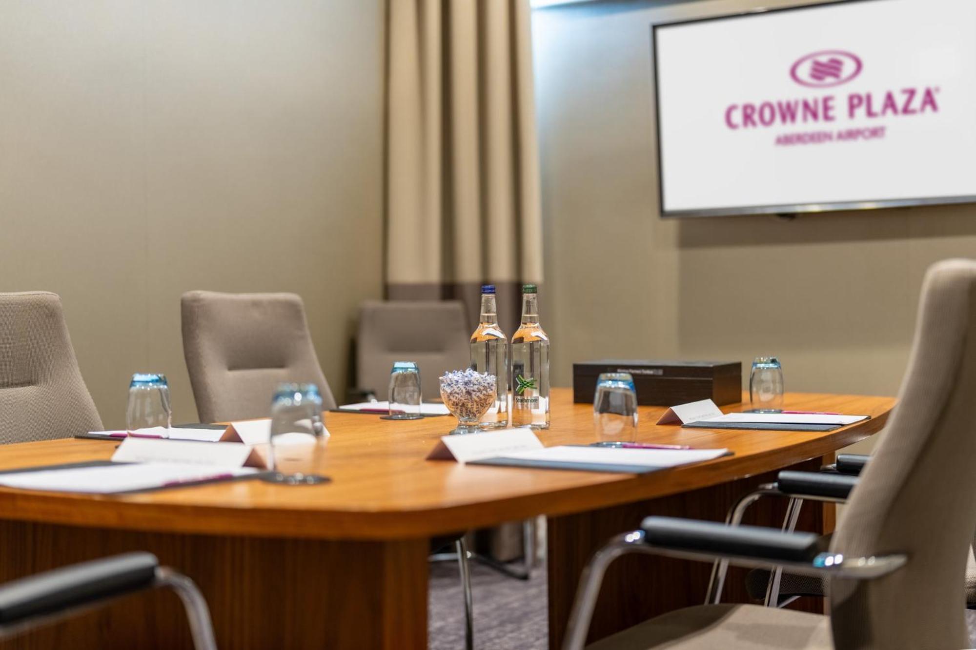 Crowne Plaza Aberdeen Airport By Ihg Dyce Exterior photo