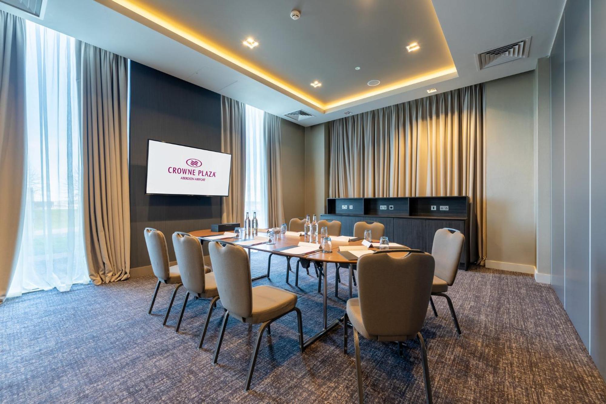 Crowne Plaza Aberdeen Airport By Ihg Dyce Exterior photo