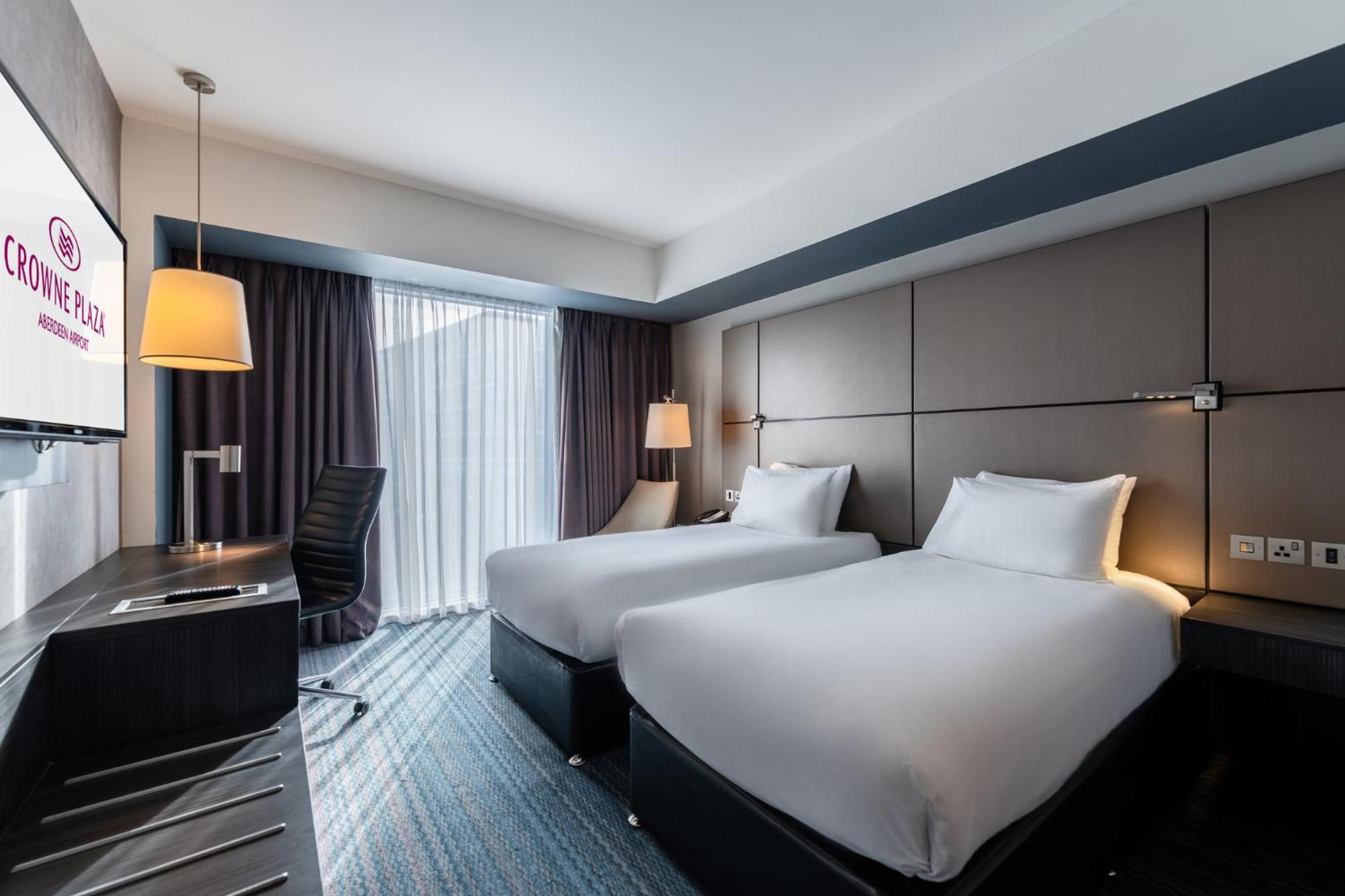 Crowne Plaza Aberdeen Airport By Ihg Dyce Exterior photo
