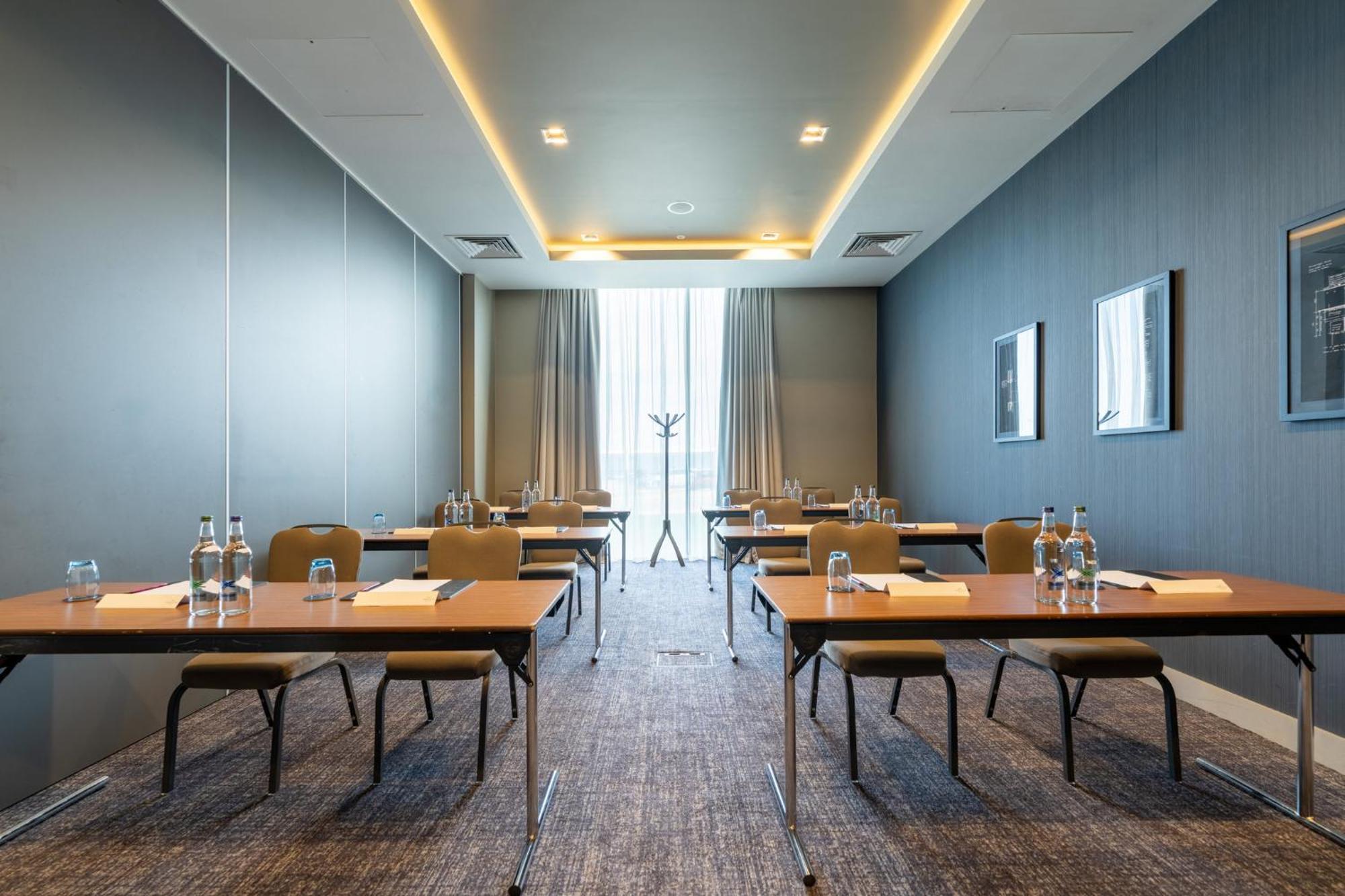Crowne Plaza Aberdeen Airport By Ihg Dyce Exterior photo